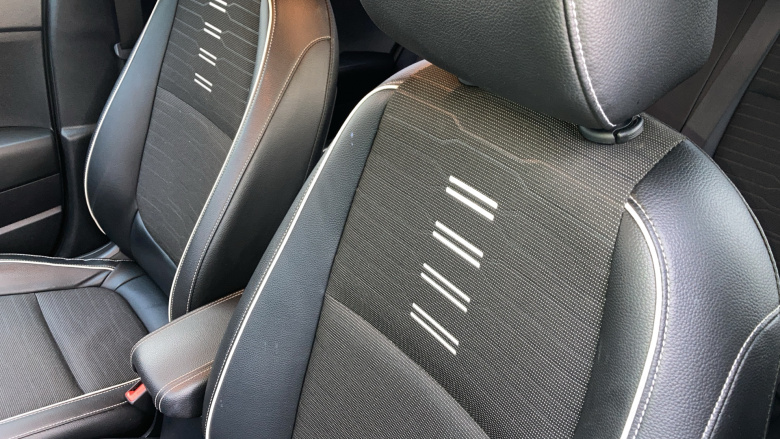 Kia Stonic 1.0T GDi 48V GT-Line S 5dr DCT Petrol Estate